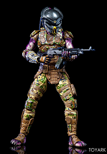 Emissary-Predator-1-NECA-Figure-009