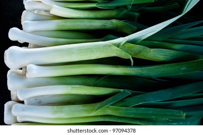 leeks-farmers-market-260nw-97094378